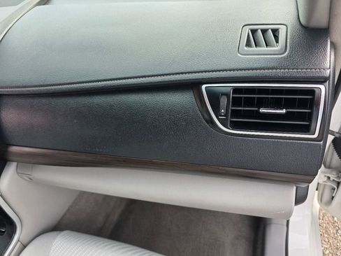 Used 2017 Toyota Camry LE image 24