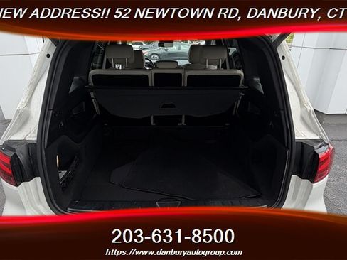 Used 2025 Mercedes-Benz GLB 250 4MATIC image 25