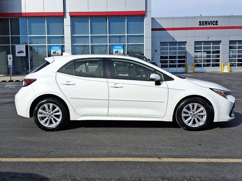 Used 2023 Toyota Corolla SE image 7