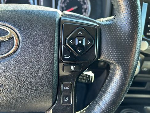 Used 2024 Toyota 4Runner TRD Off-Road Premium AWD/4WD image 12