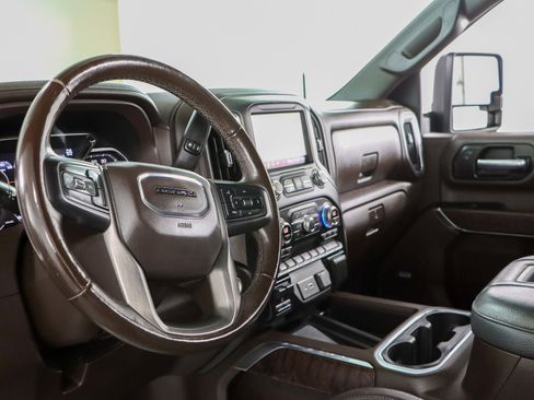 Used 2022 GMC Sierra 3500 Denali image 25