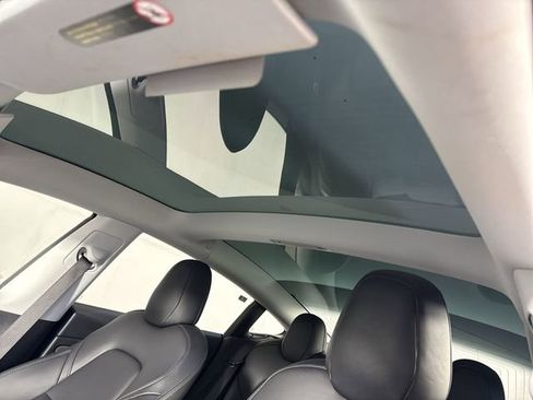 Used 2018 Tesla Model 3 Long Range image 18