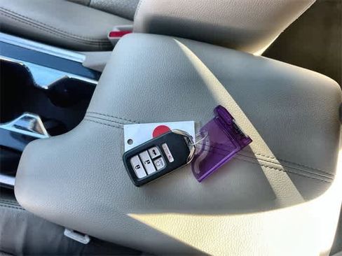 Certified 2017 Honda Accord EX-L image 21