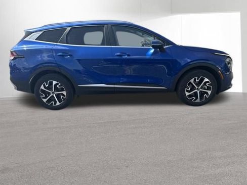 Used 2024 Kia Sportage EX AWD/4WD image 5