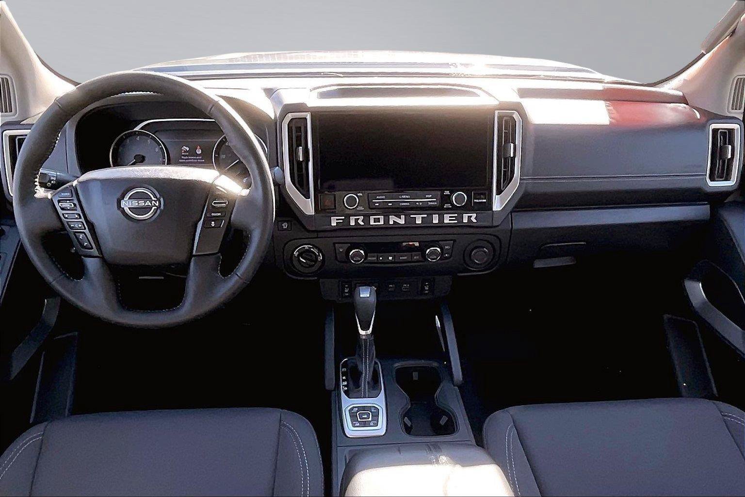 Certified 2026 Nissan Frontier SV w/ All-Weather Content Package AWD/4WD image 15