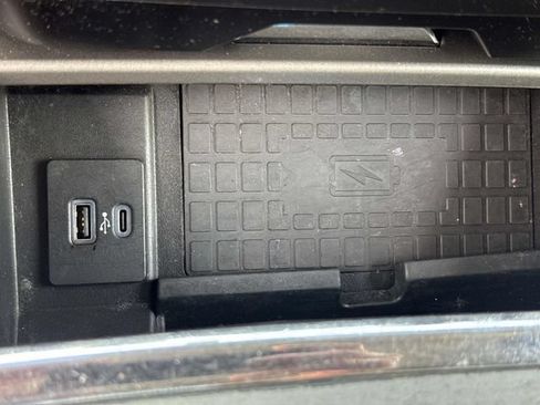 Used 2021 Ford Expedition Max XLT RWD image 24