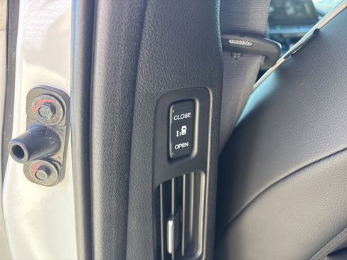 Certified 2025 Honda Odyssey Touring image 15