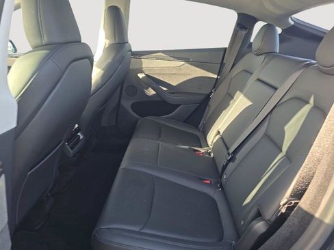 Used 2026 Tesla Model Y Long Range RWD image 5