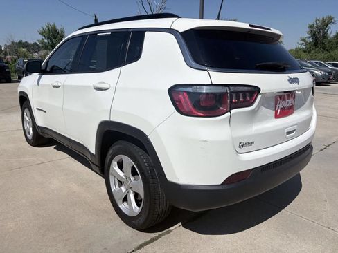Used 2019 Jeep Compass Latitude FWD image 6