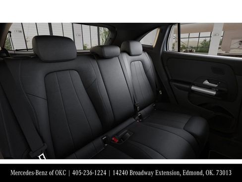 New 2026 Mercedes-Benz GLA 250 4MATIC image 5