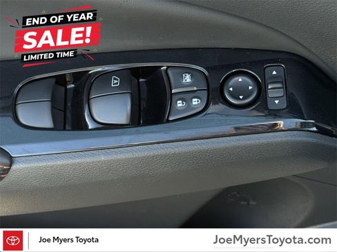 Used 2025 Nissan Altima 2.5 SR image 23