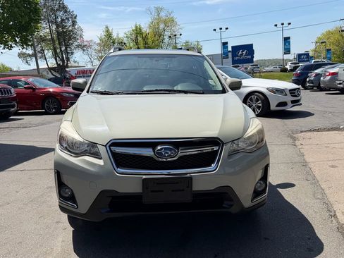 Used 2017 Subaru Crosstrek 2.0i Limited AWD/4WD image 8