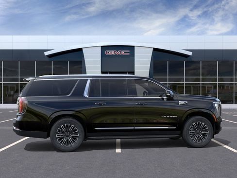 New 2026 GMC Yukon XL Elevation w/ Elevation Premium Package AWD/4WD image 6