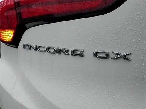 Used 2022 Buick Encore GX Select image 5
