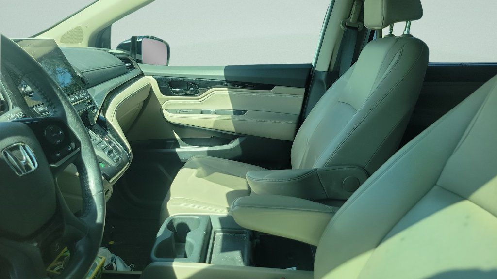 Used 2022 Honda Odyssey Touring image 5