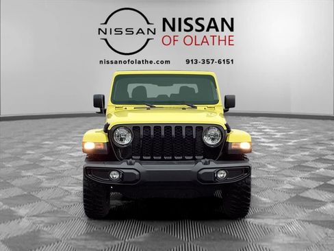 Used 2023 Jeep Gladiator Willys image 31