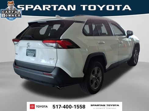 Used 2024 Toyota RAV4 XLE FWD image 7