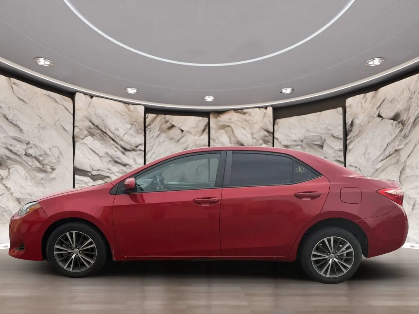 Used 2017 Toyota Corolla LE w/ LE Premium Package FWD image 5