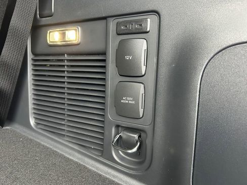 New 2025 Ford Expedition Tremor image 38