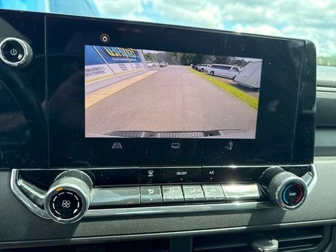 Used 2024 Chevrolet Colorado W/T RWD image 15