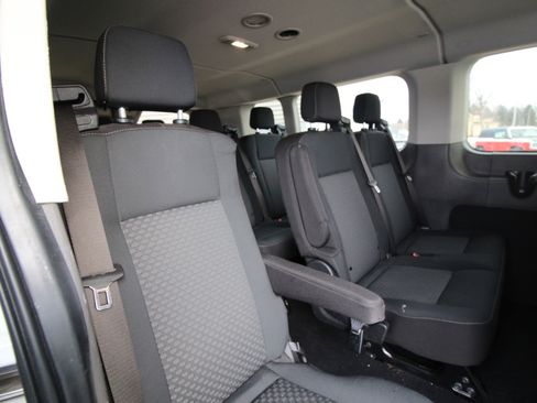 Used 2023 Ford Transit 350 XLT image 30