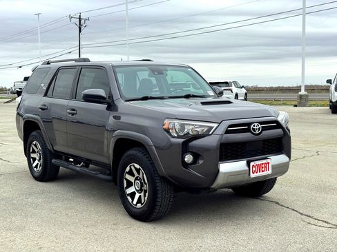 Used 2020 Toyota 4Runner TRD Off-Road image 4