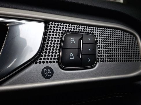 Used 2020 Ford Explorer ST w/ ST Street Pack image 25