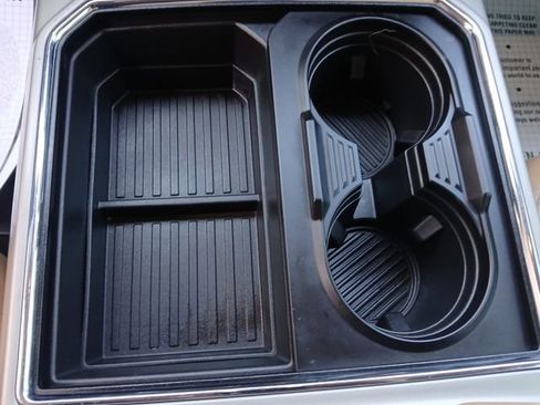 Certified 2022 Ford F250 Lariat w/ Lariat Ultimate Package image 18