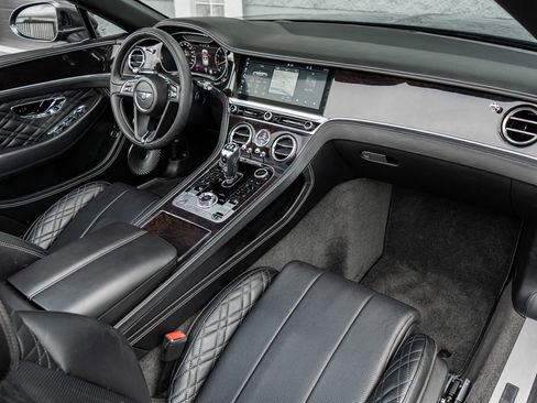 Used 2020 Bentley Continental GT AWD/4WD image 2