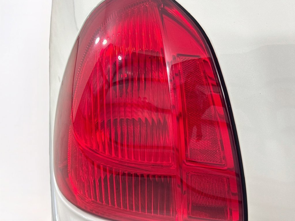 Used 2007 Lincoln Town Car Signature Limited RWD image 28