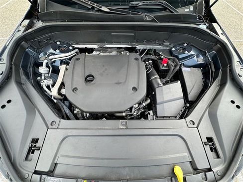 Used 2023 Volvo XC90 B6 Plus image 32