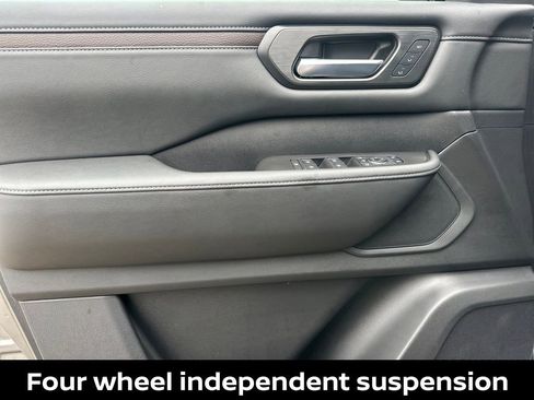 New 2026 Nissan Armada SL w/ Captain's Chari Seat Package image 17