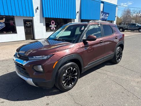 Used 2022 Chevrolet TrailBlazer LT w/ LPO, Blackout Package AWD/4WD image 1
