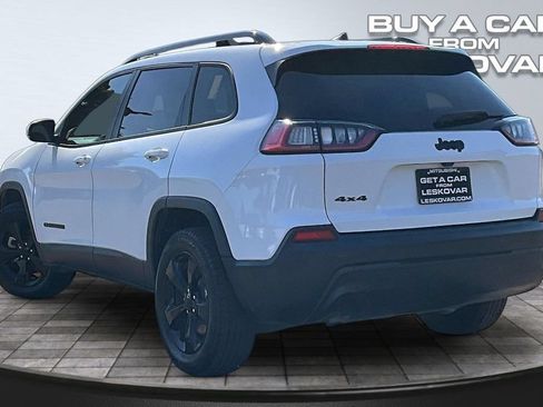 Used 2021 Jeep Cherokee Latitude Plus AWD/4WD image 2