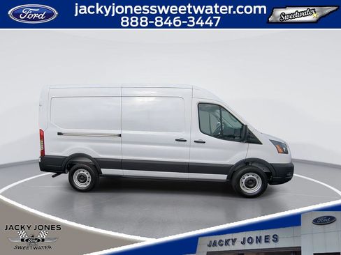 New 2026 Ford Transit 250 148 Medium Roof w/ Load Area Protection Package image 9