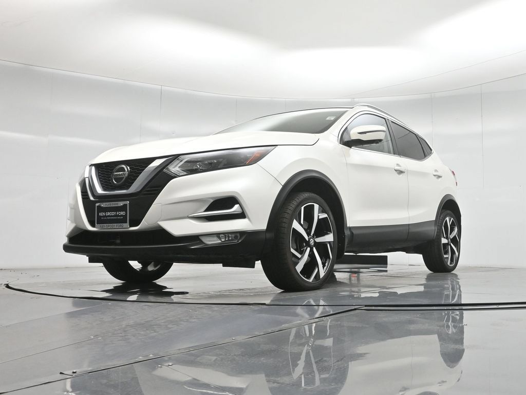 Used 2020 Nissan Rogue Sport SL w/ Premium Package FWD image 47