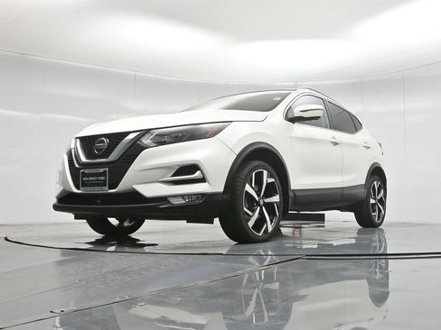 Used 2020 Nissan Rogue Sport SL w/ Premium Package FWD image 47