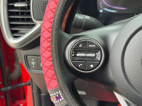 Used 2024 Kia Soul LX w/ Option Group 015 FWD image 19