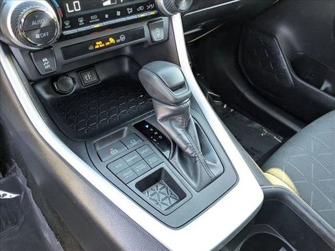 Used 2024 Toyota RAV4 XLE image 12