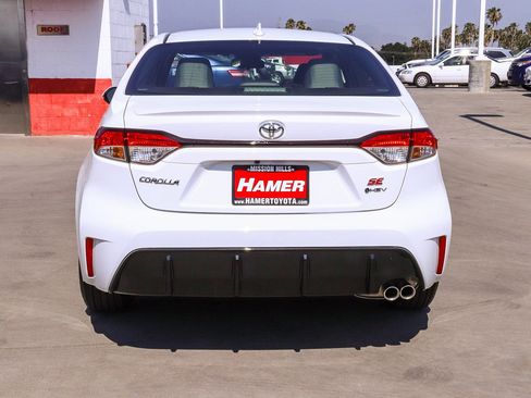 Used 2026 Toyota Corolla SE FWD image 6