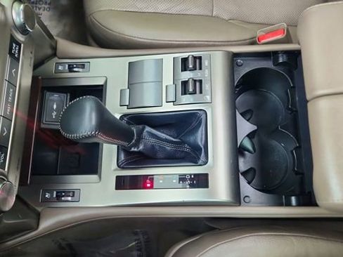 Used 2018 Lexus GX 460 Premium w/ Premium Package image 54