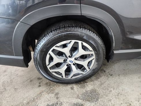Used 2019 Subaru Forester Premium w/ Popular Package #1 AWD/4WD image 39