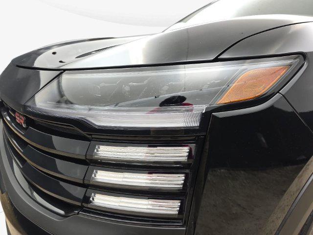 Used 2026 Nissan Kicks SR FWD image 32