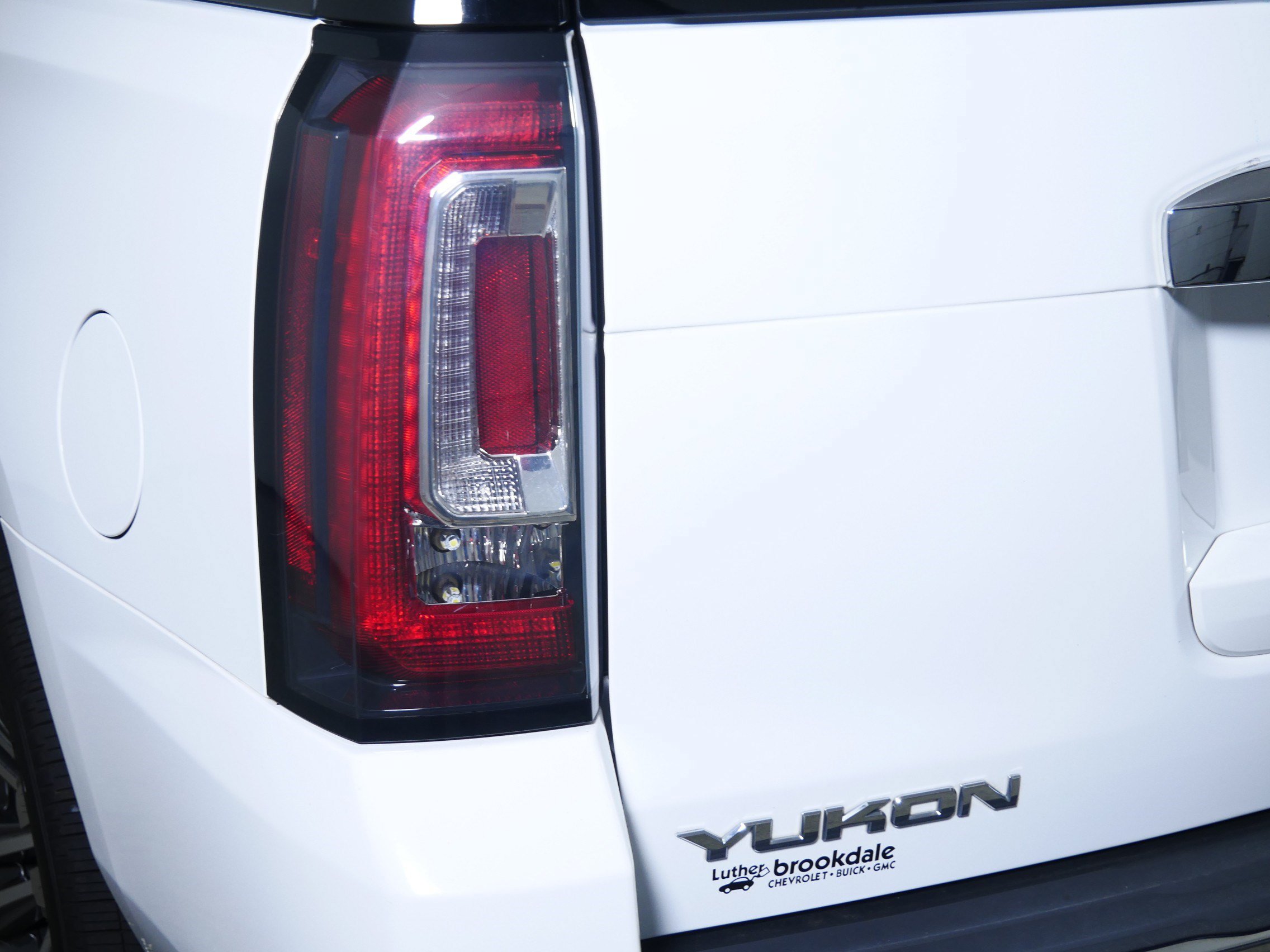 Used 2018 GMC Yukon Denali w/ Denali Ultimate Package AWD/4WD image 17