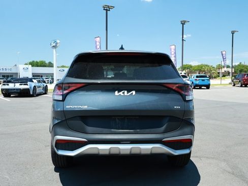 Used 2024 Kia Sportage LX AWD/4WD image 7