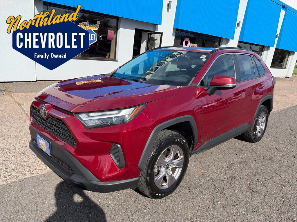 Used 2022 Toyota RAV4 XLE w/ Convenience Package AWD/4WD image 1