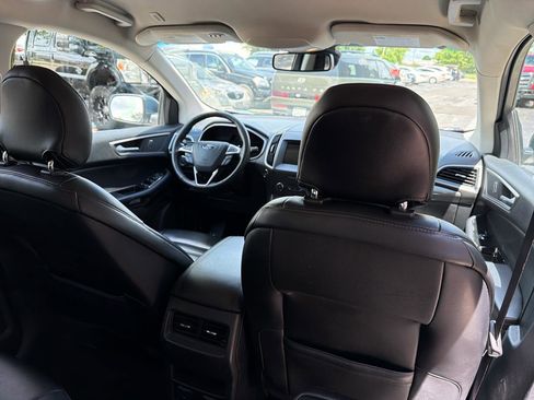 Used 2019 Ford Edge SEL w/ Equipment Group 201A FWD image 25