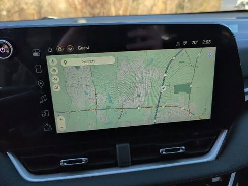 New 2026 Chevrolet Equinox LT w/ Safety and Technology Package FWD image 19
