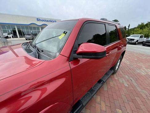 Used 2019 Toyota 4Runner SR5 RWD image 4