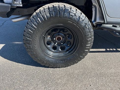 Used 2014 Jeep Wrangler Unlimited Rubicon w/ Connectivity Group image 41